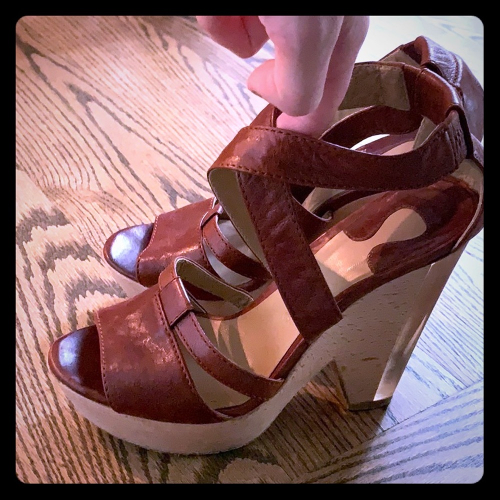Chloe brown platform heels